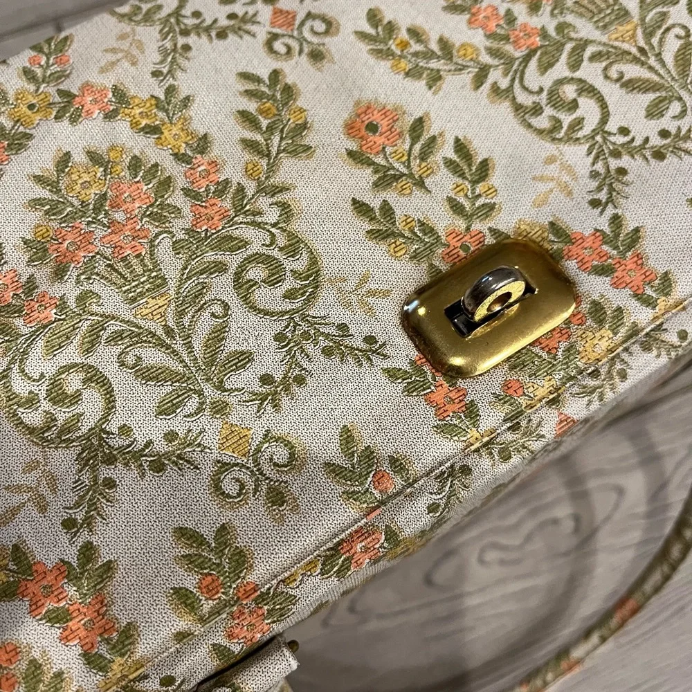 1960s Vinyl Tapestry Look Train Case Green orange and cream floral print - Picture 10 of 17